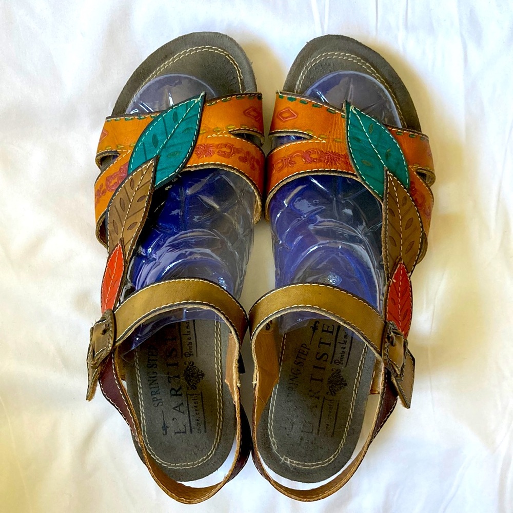 L’Artiste by Spring Step leather sandals